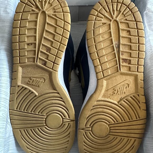 GENTLY USED Supreme x Nike Dunk SB Low QS 'Metallic Gold' - Picture 14 of 14